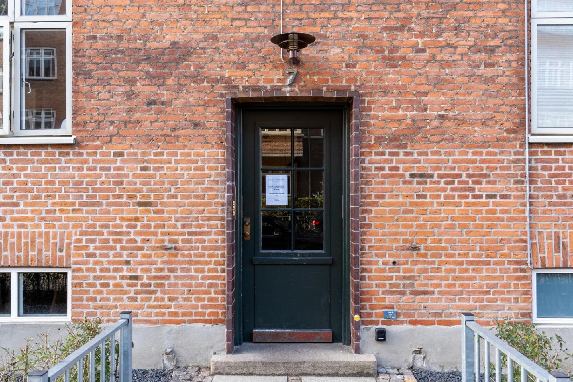 Hyggelig & Lys Lejlighed Med Plads Til 4 Naer Zoo Kopenhagen Exterior foto